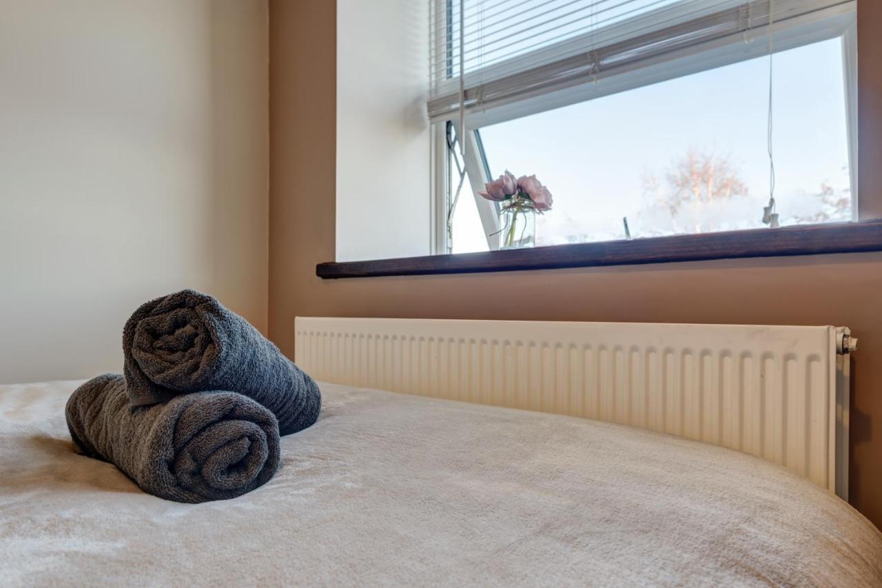 Cosy 2 Bed Home 체스터필드 외부 사진